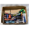 Image 1 : FLAT OF VARIOUS SCREWDRIVERS