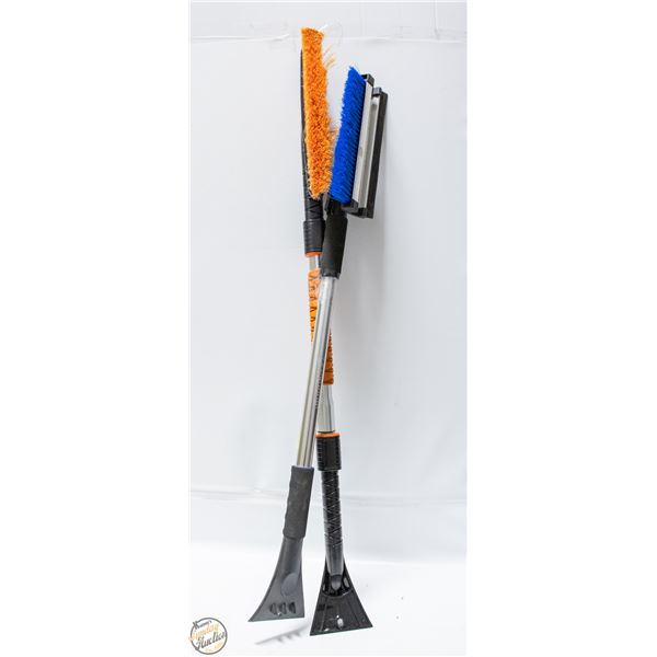 LOT OF SNOW BRUSHES