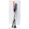 Image 1 : LOT OF SNOW BRUSHES