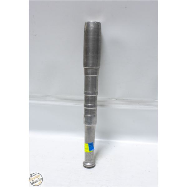 SOLID METAL MINIATURE BAT