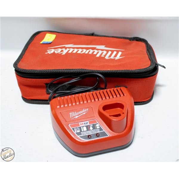 MILWAUKEE SOFT CASE WITH M12 CHARGER