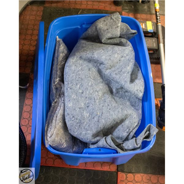 LOT OF MOVING BLANKETS