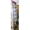 Image 1 : LONG LADDER