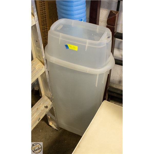 RUBBERMAID GIFT WRAP STORAGE CONTAINER