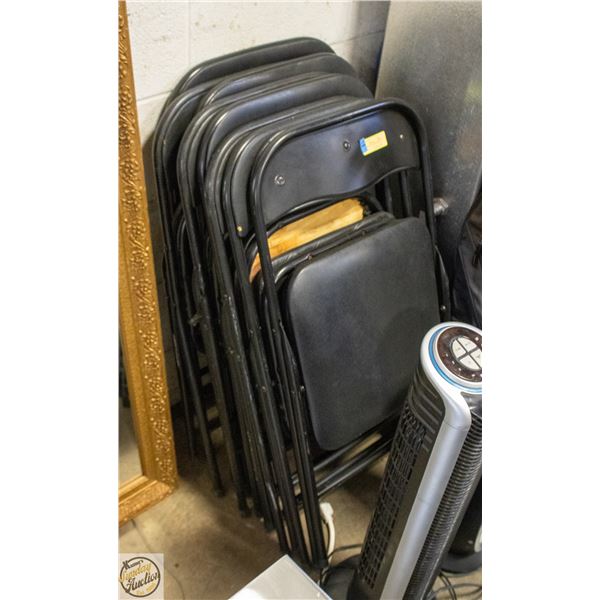 LOT OF 8 BLACK FOLDING CHAIRS