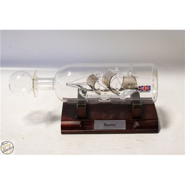 VINTAGE MAYFLOWER GLASS SHIP IN BOTTLE