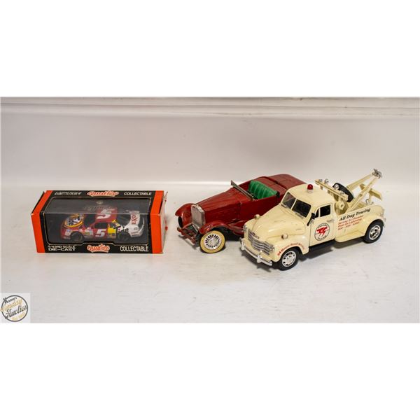 1/24 SCALE 32 FORD ROADSTER &1950?S FORD TOW