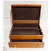 Image 1 : VINTAGE WOODEN CUTLERY CHEST