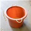 Image 1 : LARGE BUCKET  22" X 16" DEEP