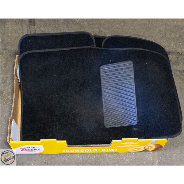 FLOOR MATS FOR MID SIZE CAR BLACK