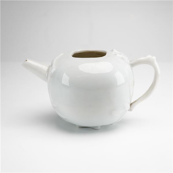 Small Pomegranate-Shaped Porcelain Teapot