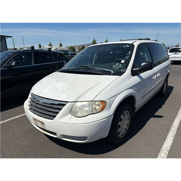 2005 Chrysler Town and Country