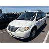 Image 1 : 2005 Chrysler Town and Country