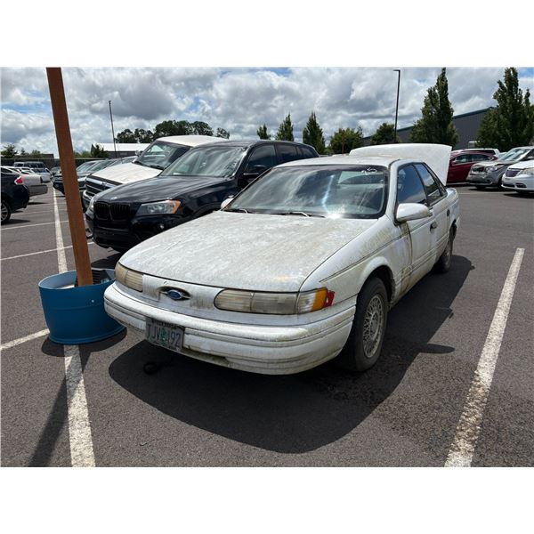 1993 Ford Taurus