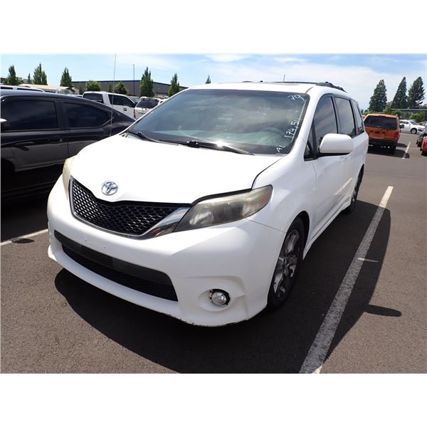 2012 Toyota Sienna