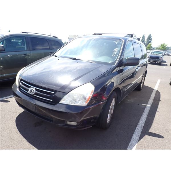 2010 Kia Sedona