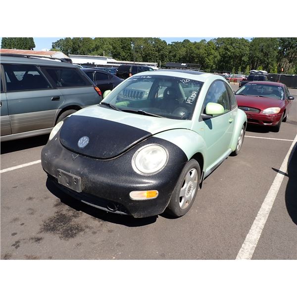 2000 Volkswagen New Beetle