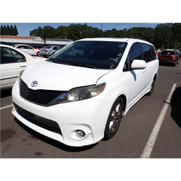 2012 Toyota Sienna