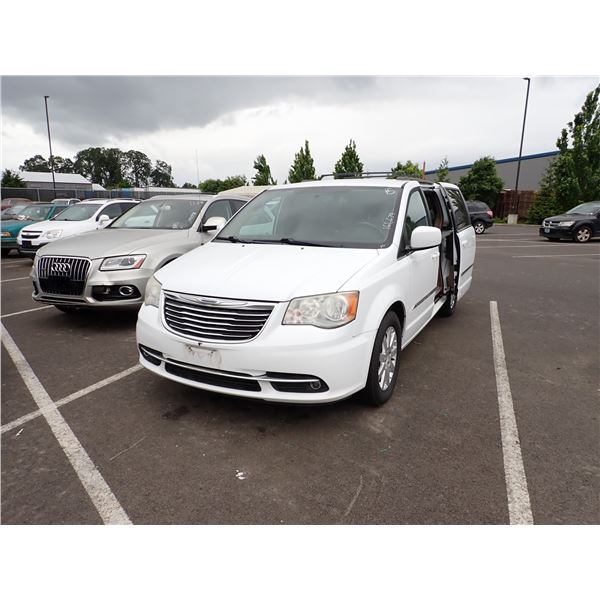 2014 Chrysler Town and Country