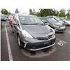 Image 2 : 2013 Toyota Prius v