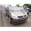 Image 2 : 2005 Toyota Sienna
