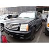 Image 1 : 2004 Cadillac Escalade ESV
