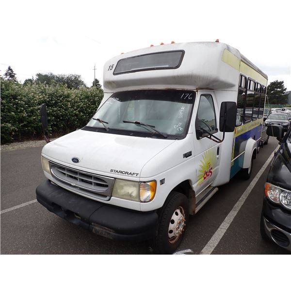 2002 Ford E-350 Super Duty