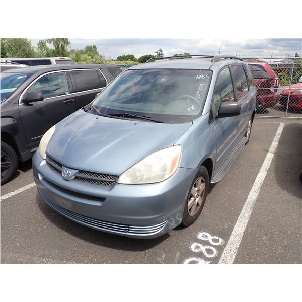 2005 Toyota Sienna