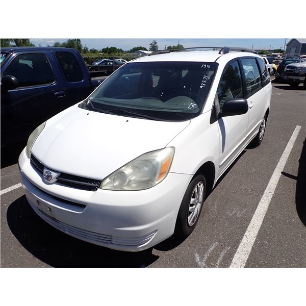 2004 Toyota Sienna