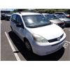 Image 2 : 2004 Toyota Sienna
