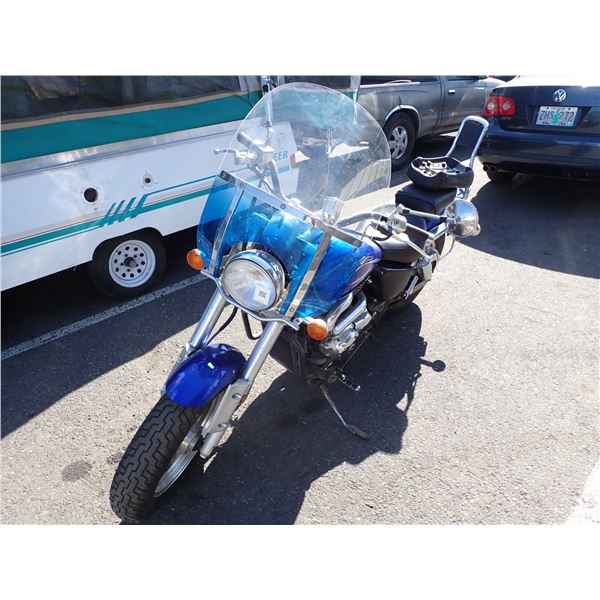 2001 Suzuki VZ800