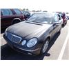 Image 1 : 2004 Mercedes-Benz E320