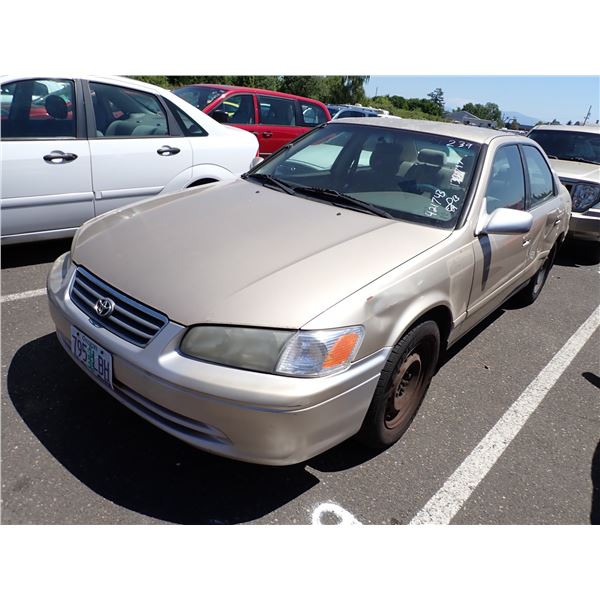 2000 Toyota Camry