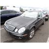 Image 1 : 2004 Mercedes-Benz E320