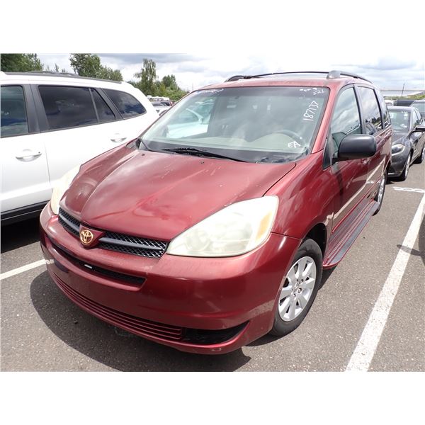 2004 Toyota Sienna