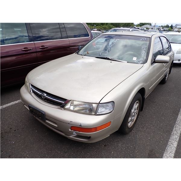 1999 Nissan Maxima