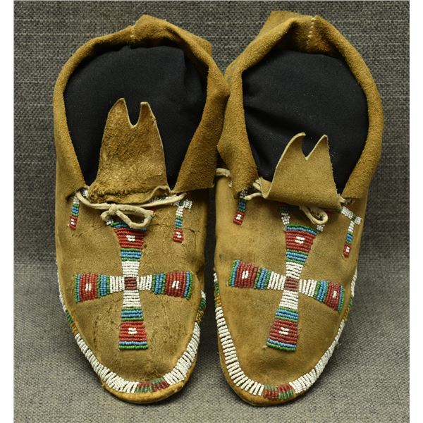 CHEYENNE MOCCASINS