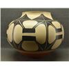 Image 5 : LARGE SANTO DOMINGO POTTERY OLLA (ARTHUR AND HILDA CORIZ)