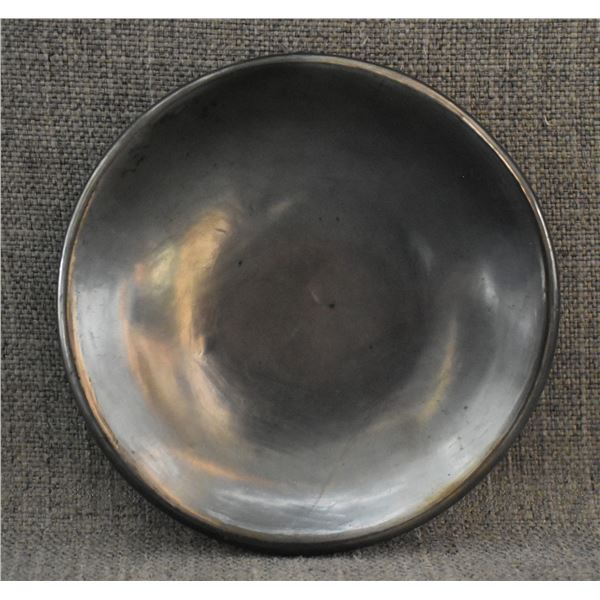 SAN ILDEFONSO POTTERY PLATE (MARIA POVEKA)