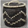 Image 9 : PAPAGO HORSE HAIR BASKETS