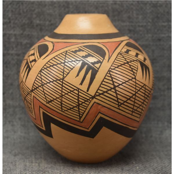 HOPI POTTERY JAR (MIRIAM NAMPEYO)