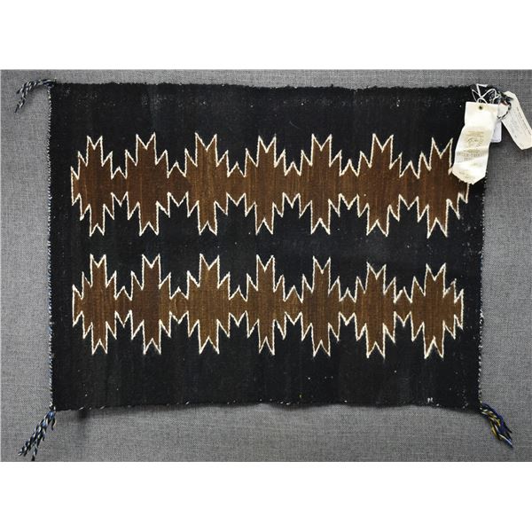 NAVAJO RUG ( BESSIE NAKAI)