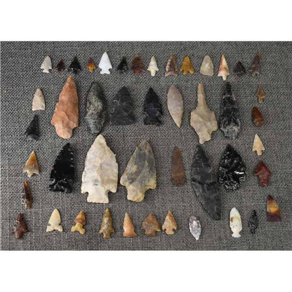 COLLECTION OF ANASAZI ARROWHEADS