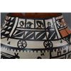 Image 14 : SANTO DOMINGO POTTERY OLLA (ROBERT TENORIO