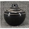 Image 2 : SANTA CLARA POTTERY VASE (GERI NARANJO)