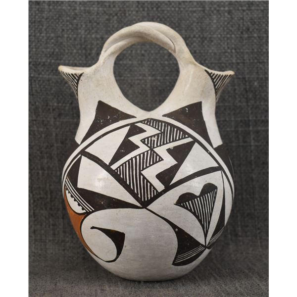 ACOMA POTTERY WEDDING VASE (MARIE ZIEU CHINO)