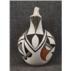 Image 2 : ACOMA POTTERY WEDDING VASE (MARIE ZIEU CHINO)