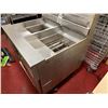 Image 11 : Pitco Frialator SSH60V Dual-Side Deep Fryer 39" x 34" x 45"H