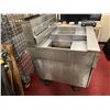 Image 12 : Pitco Frialator SSH60V Dual-Side Deep Fryer 39" x 34" x 45"H