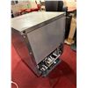 Image 6 : True TUC-27 Undercounter Refrigerator